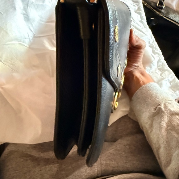 MCM Black and Gold Shoulder Bag - Picture 4 of 8